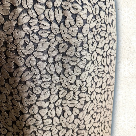 J. Crew Vineyard Leaf Jacquard Pencil Skirt Size 6 - Picture 12 of 12